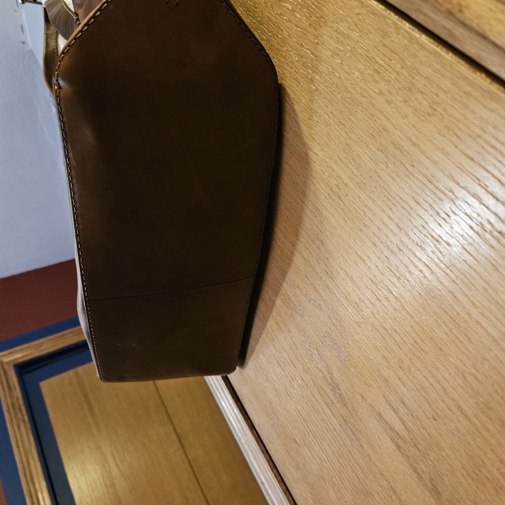 Handbag - Picture 3 of 4